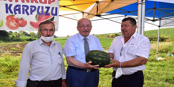 BAŞKAN ALBAYRAK; YERLİ KARPUZUN FARKI BU