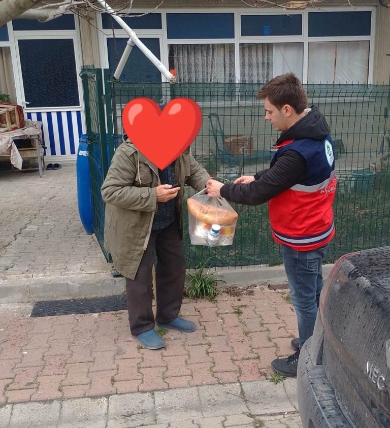 SICAK YEMEK YARDIMLARI DEVAM EDİYOR