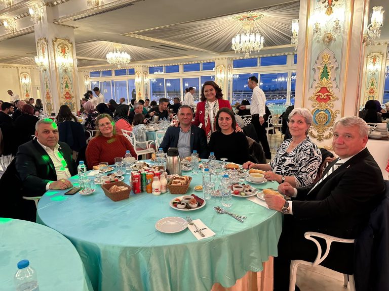 ÇORLU VE ERGENEYİ BİRLEŞTİREN GÜÇ  MÜGE YILDIZ TOPAK