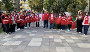 CANLARI PAHASINA YOLUMUZU AYDINLATAN ŞEHİTLERİMİZİ ASLA UNUTMAYACAĞIZ!