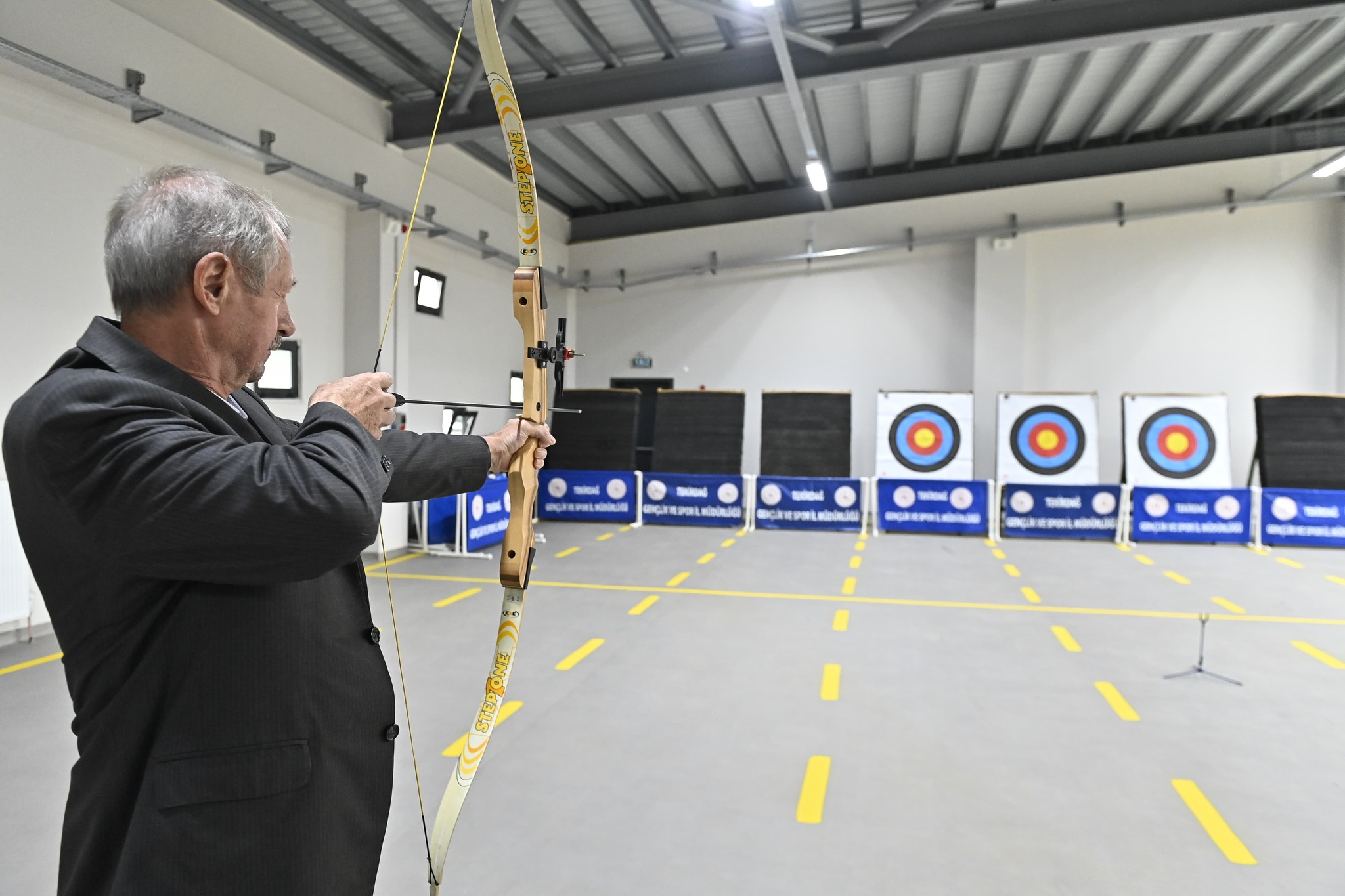 Süleymanpaşa Belediyesi tarafından Prof. Dr. Mustafa Şentop Spor Kompleksi içinde