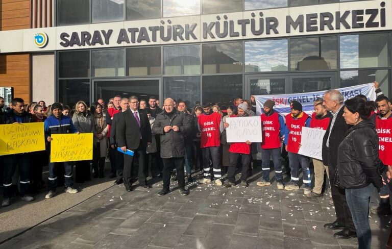 BAŞKAN ERKİŞ EMEKÇİYİ ENFLASYONA EZDİRMEDİ