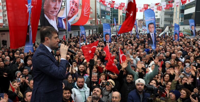 VAHAP AKAY MALATYA’LILARDAN NASIL OY İSTEYECEK