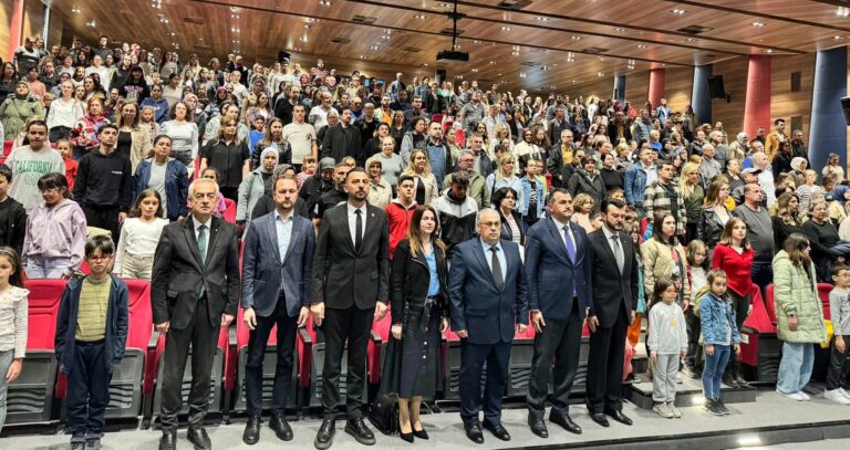 SARAY BELEDİYESİ’NDEN KÜÇÜKLERE BÜYÜK EĞLENCE