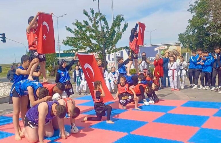 ERGENE DE GENÇLİK HAFTASI COŞKUYLA BAŞLADI