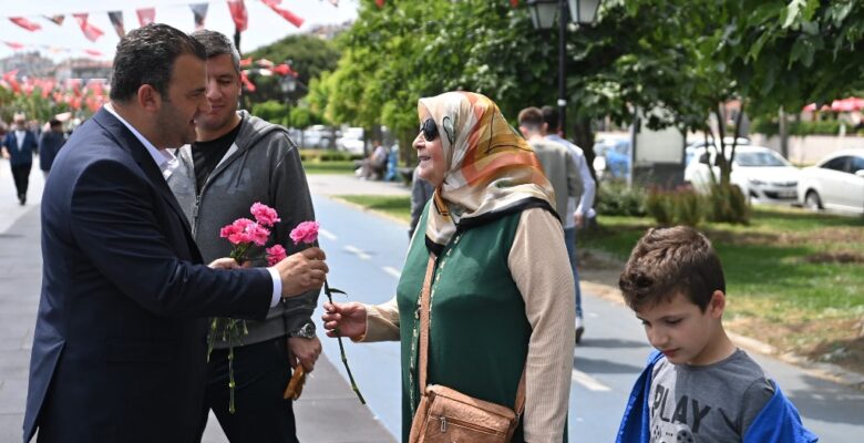 SÜLEYMANPAŞALI ANNELERLE KUTLADI