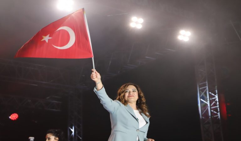 TEK GENÇ FEST’E 80 BİN KİŞİ KATILDI