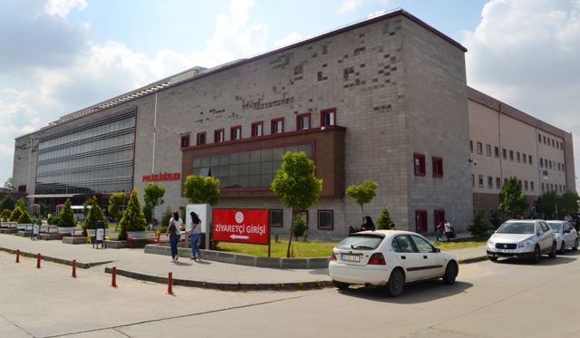 ÇORLU DEVLET HASTANESİNDE SİYASET DEĞİL HİZMET KONUŞULUYOR