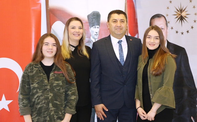 ÇORLU’NUN SİYASET DE EN TEMİZ İSMİ ERÇİLİ ÇÖZÜM İÇİN GELİYOR