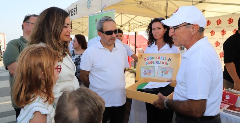 HALK SAĞLIĞI HAFTASI’NDA DOKTOR BAŞKAN SAHADA