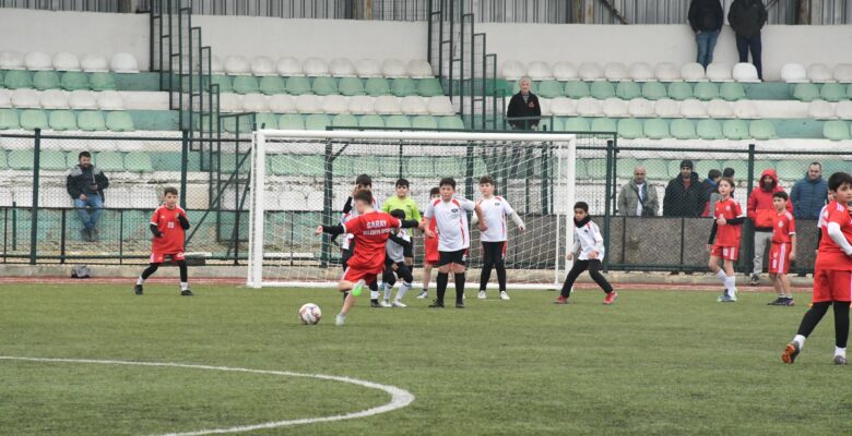 SARAY BELEDİYESİ SÖMESTR FUTBOL TURNUVASI SONA ERDİ