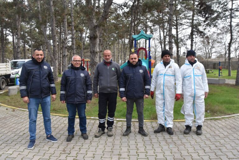 TEKİRDAĞ’DA ÇAM KESE BÖCEĞİ İSTİLASI