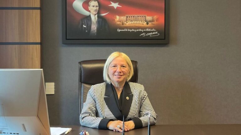 MİLLET VEKİLİ YONTAR: “ANNELİK YÜREKTEN BİR BAĞDIR”