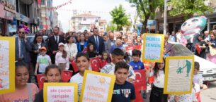 SARAY’DA ÇOCUKLAR EĞLENCEYE DOYDU