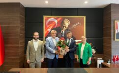 AK PARTİ ÇORLU İLÇE YÖNETİMİNDEN YENİ KAYMAKAMA ZİYARET