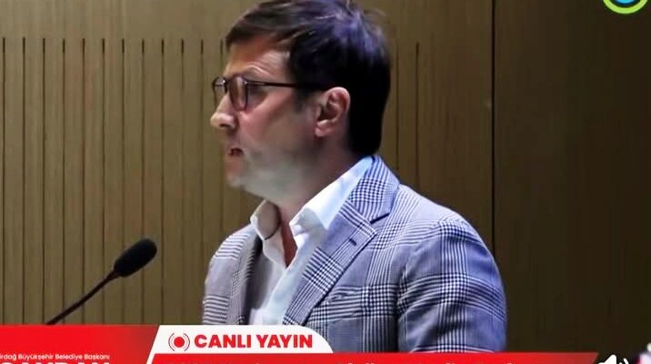 CHP GURUBU CHP’Lİ BAŞKANIN İPİNİ ÇEKTİ