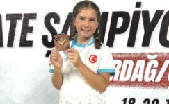 ASYA ÖNEL TÜRKİYE ÜÇÜNCÜSÜ OLDU