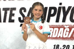 ASYA ÖNEL TÜRKİYE ÜÇÜNCÜSÜ OLDU