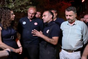 YANGININA TÜM GÜCÜYLE MÜDAHALE ETTİ