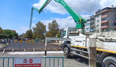 YAŞAM KOMPLEKSİNDE İLK BETON ATILDI