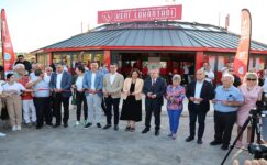 YENİLENEN YÜZÜYLE VATANDAŞLARIN HİZMETİNE SUNULDU