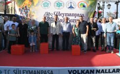 BAĞBOZUMU ŞENLİĞİ SARMA YARIŞMASI İLE RENKLENDİ