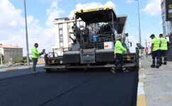 BİN 750 TON SICAK ASFALT İLE BAŞTAN SONA YENİLENDİ