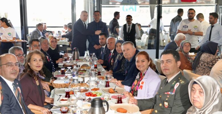 ERGENE’DE GAZİLER GÜNÜ KUTLANDI!