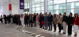 ÇİFT KANATLI AKADEMİSYENLER SERGİSİ AÇILDI