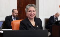 MECLİS DE ÖĞRETMENLERİN SESİ OLDU