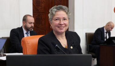 MECLİS DE ÖĞRETMENLERİN SESİ OLDU