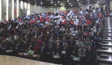 ANAHTAR PARTİ SAĞLAM ADIMLARLA YOLUNA DEVAM