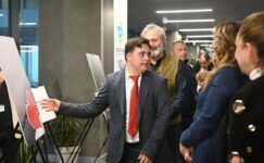 DOWN SENDROMLU FOTOĞRAF SANATÇISINDAN ANLAMLI SERGİ