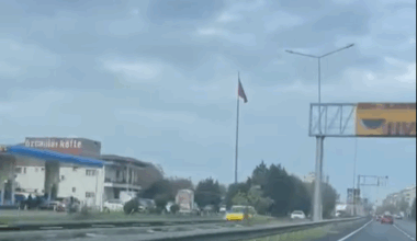 10 KASIM DA ATATÜRK’E BÜYÜK SAYGISIZLIK