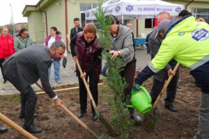 GELECEĞE NEFES DİKİYORUZ