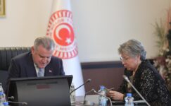 TEKİRDAĞ’IN ACİL İHTİYAÇLARINI BAKAN İLE BİRE BİR KONUŞTU