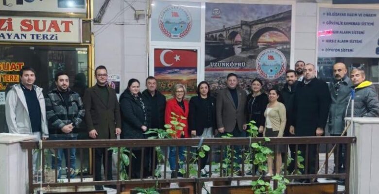 CHP ÇORLU İLÇE YÖNETİMİ ESNAFI VE DERNEKLERİ GEZDİ