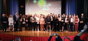 ÇİFTE ZAFERLE DÖNDÜLER