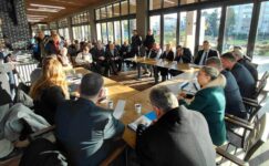 KAYMAKAM HALKA GÖRMEK İSTEDİĞİ GERÇEK DEVLETİNİ GÖSTERİYOR