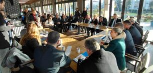 KAYMAKAM HALKA GÖRMEK İSTEDİĞİ GERÇEK DEVLETİNİ GÖSTERİYOR