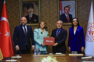 SÖZ VERİP UNUTANLARDAN DEĞİLİZ