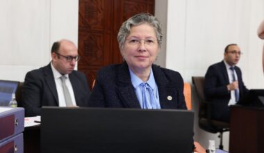 ASKERİ HASTANELERİN YENİDEN AÇILMASINI İSTEDİ