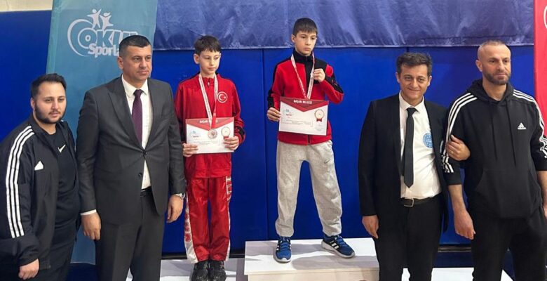 ÇORLU KİCK BOKS ŞAMPİYONASINA EV SAHİPLİĞİ YAPTI