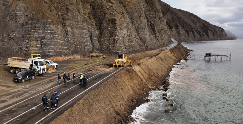BÜYÜKŞEHİR’DEN HEYELAN ÖNLEME ÇALIŞMASI