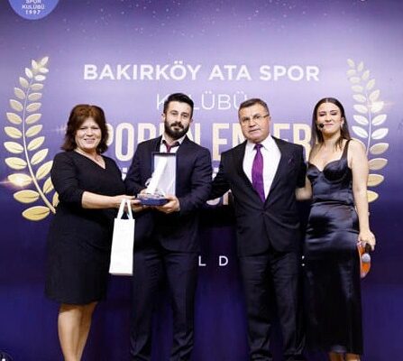 DEDELERİ SÜRGÜNE UĞRAMIŞ BİR AİLENİN ÖĞRETMEN ÇOCUĞU