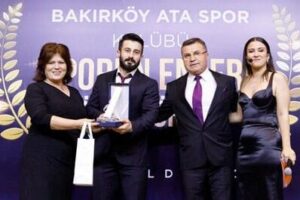 DEDELERİ SÜRGÜNE UĞRAMIŞ BİR AİLENİN ÖĞRETMEN ÇOCUĞU