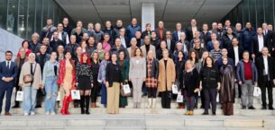 EGO YOK  KİBİR YOK  SİYASİ ŞOV YOK