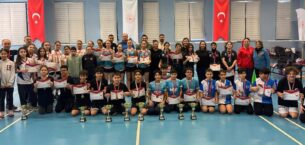 OKUL SPORLARI BADMİNTON ŞAMPİYONASI ÇORLU DA YAPILDI