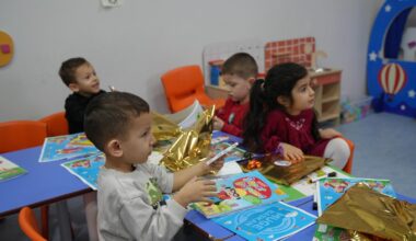 BAŞKAN MÜGE YILDIZ TOPAK, ÖĞRENCİLERİN KARNE HEYECANINA ORTAK OLDU