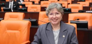 MİLLETVEKİLİ NURTEN YONTAR DMD HASTASI GÖKALP’E BÜYÜK DESTEK